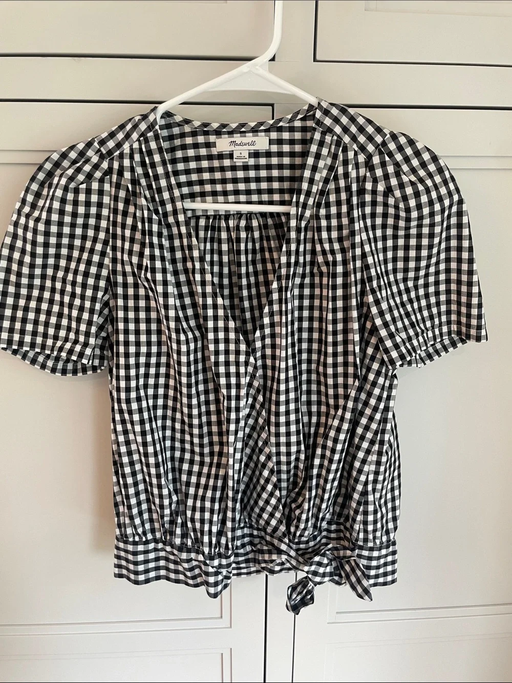 Madewell Black & White Gingham Tie-Hem Puff Sleeve Blouse